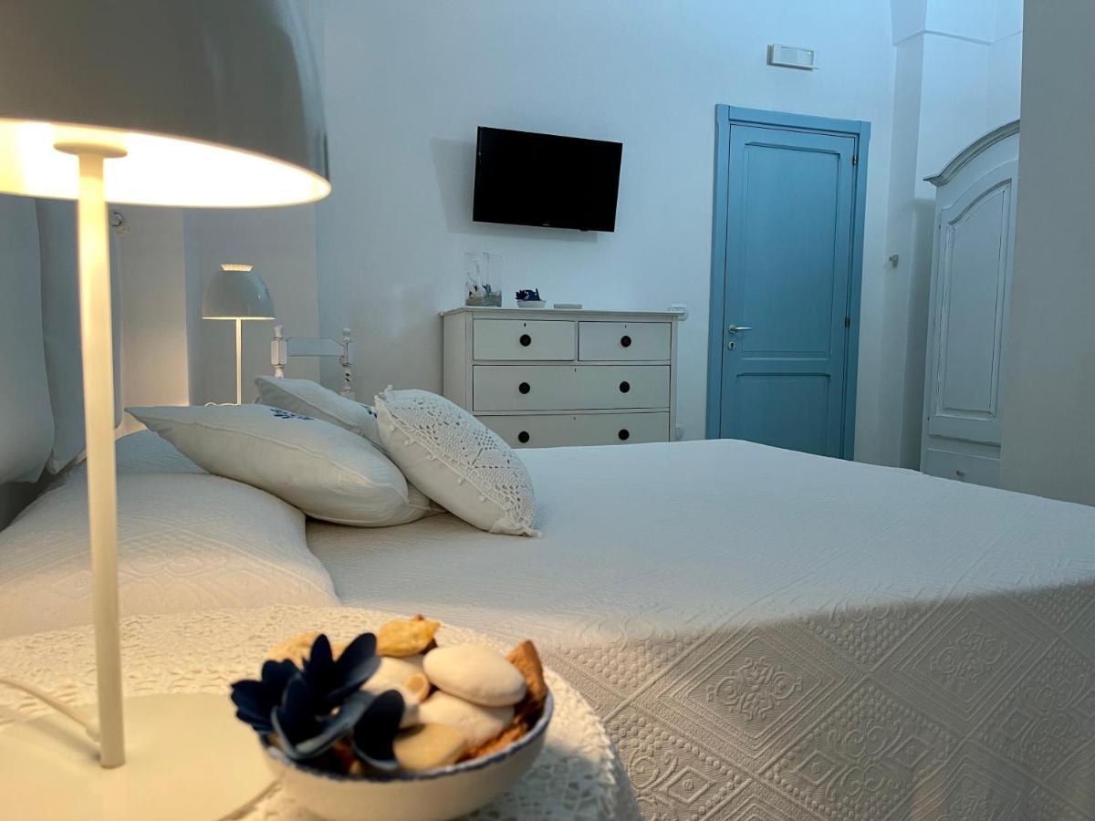 B&B Vie Del Mediterraneo Порто Чезарео Екстериор снимка